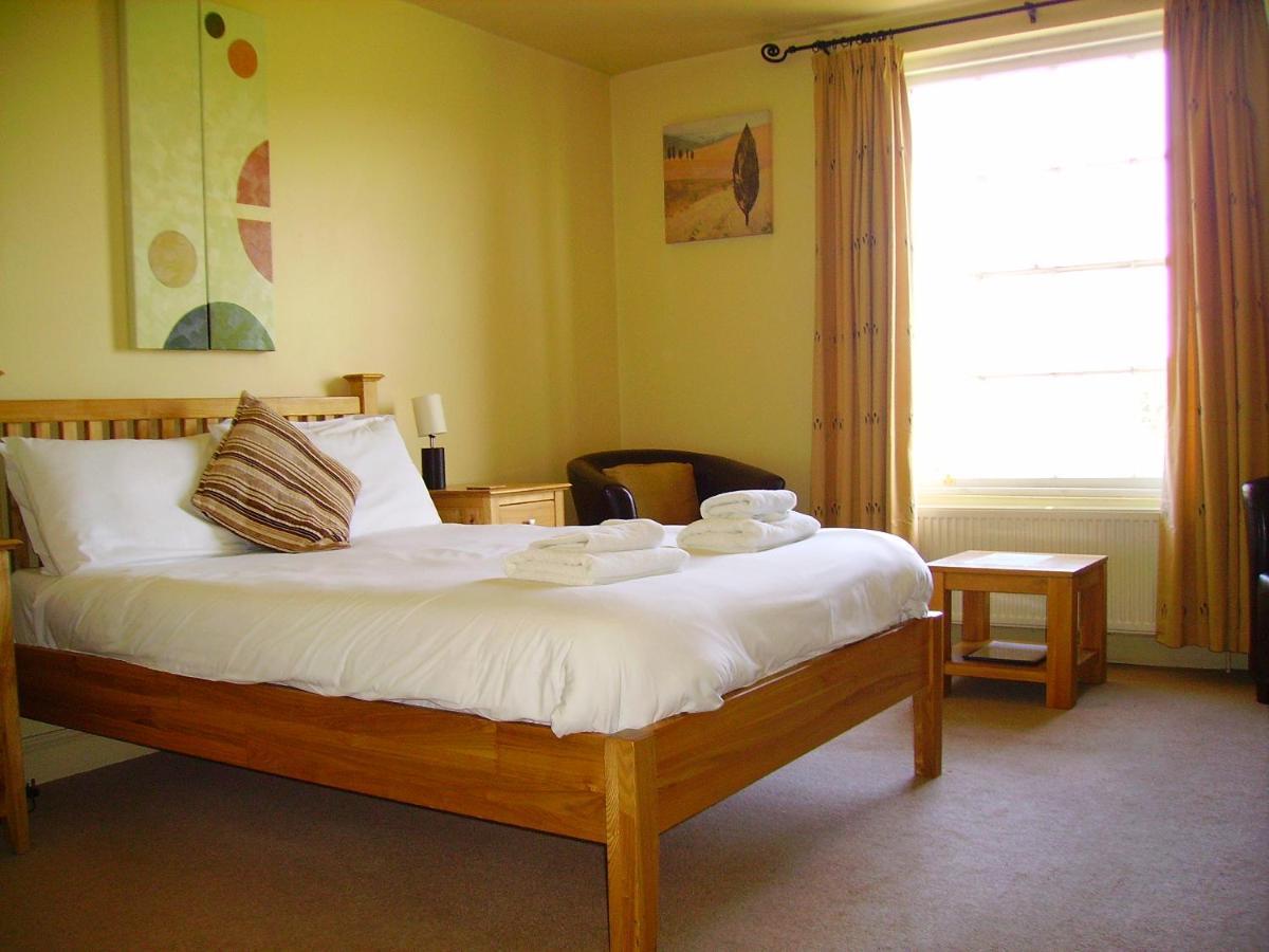 The Bell Inn Frampton on Severn Extérieur photo