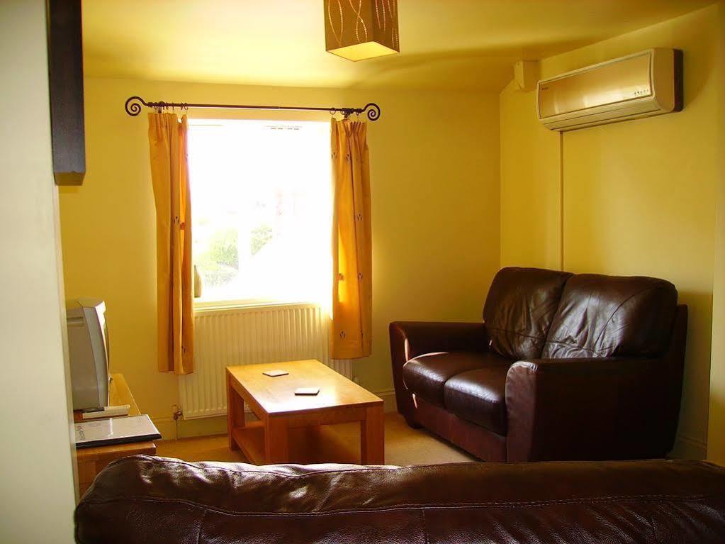 The Bell Inn Frampton on Severn Extérieur photo